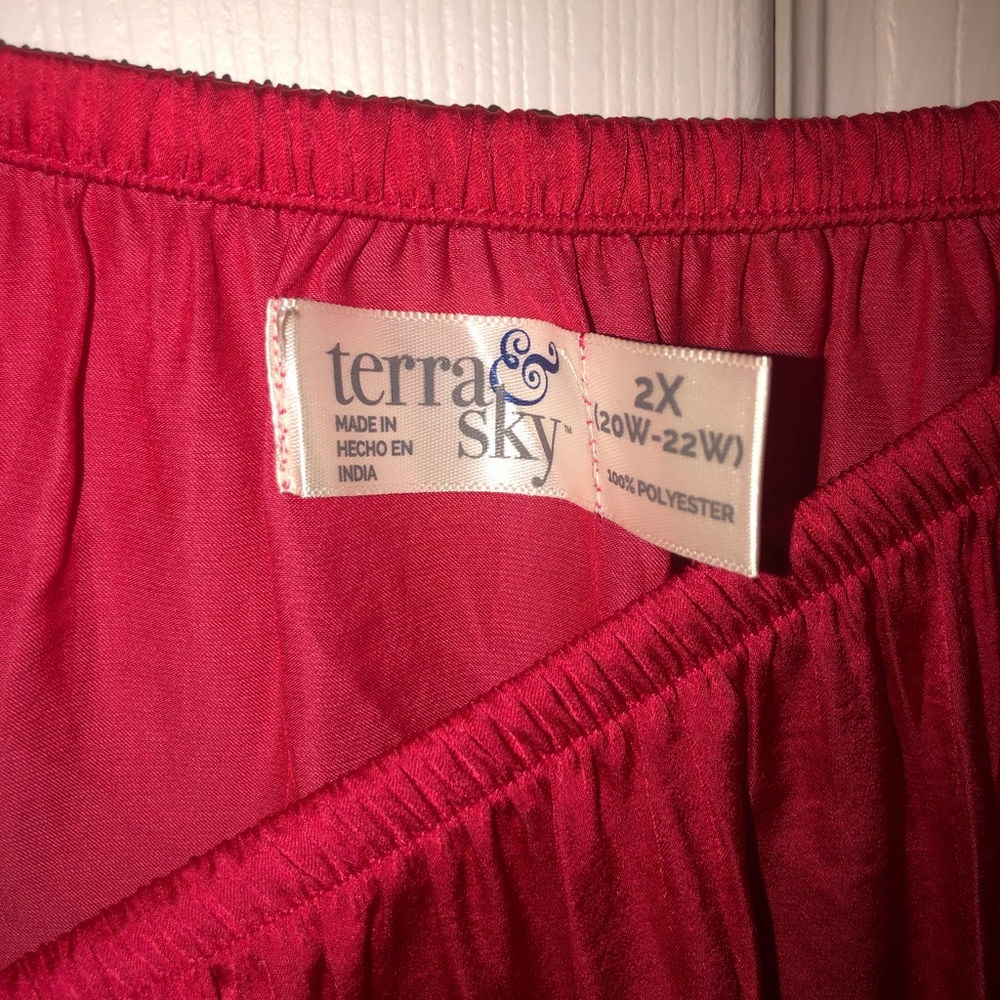 Red Blouse - Picture 3 of 3